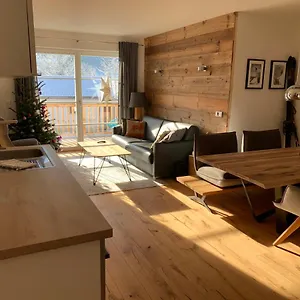 Moderne Mit Alpinem Flair In Traumlage Apartment